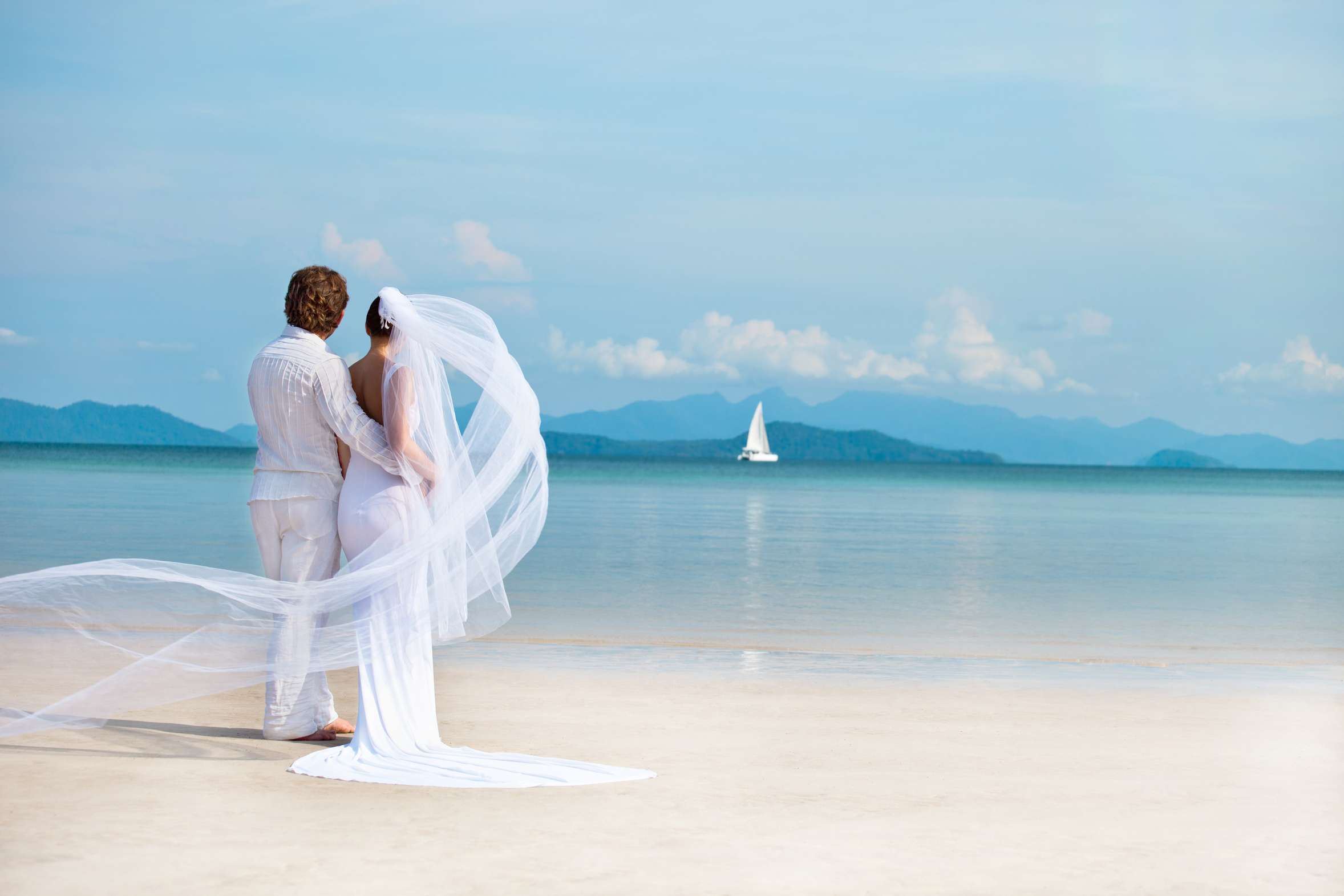 Почему свадьба за границей все более популярна