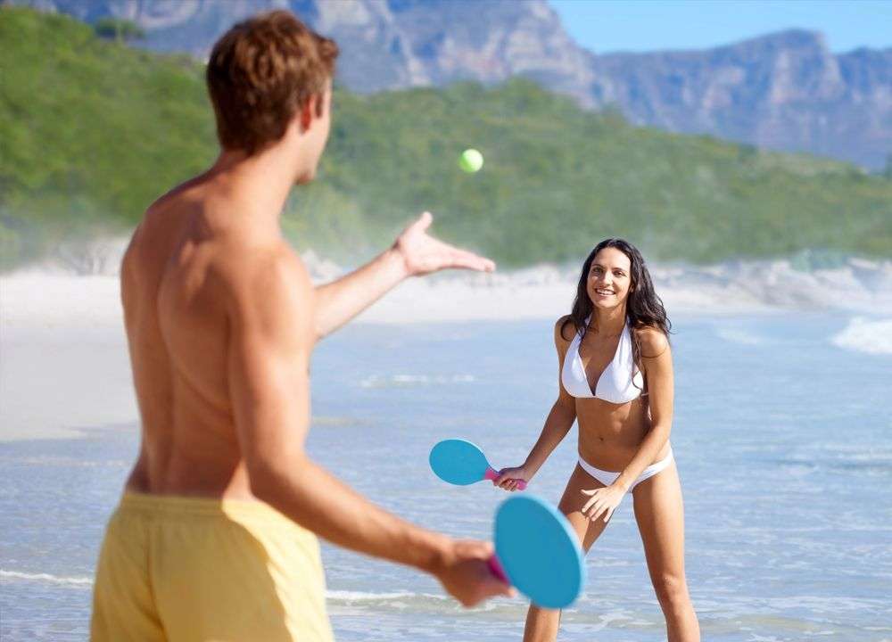 Фрескобол, маткот или пляжный теннис